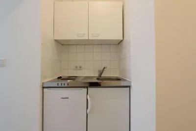 Kurzzeitvermietung! Möblierte, traumhafte 1-Zimmer-Wohnung im Herzen von Wien! – Bild 3