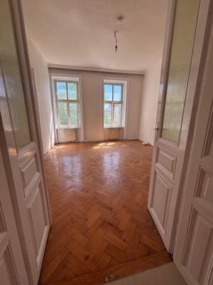 2 Zimmer Altbau Nähe Karmelitermarkt