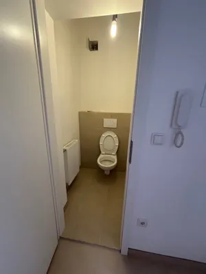 2 Zimmer Altbau Nähe Karmelitermarkt – Bild 3