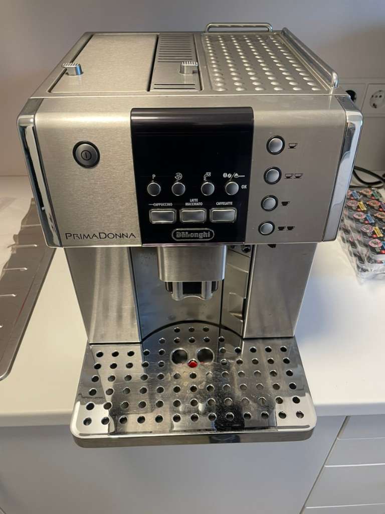 reserviert DeLonghi PrimaDonna ESAM 6600 Kaffeevollautomat