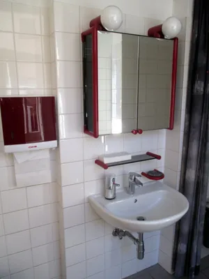 9-Zimmer-Gewerbeimmobilie mieten in Wien – 252 m², € 2.083 – Bild 8 von 10