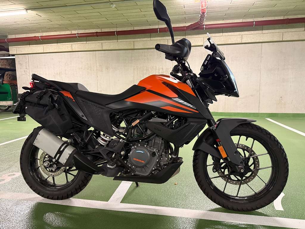 KTM 390 KTM 390 Adventure Tourer