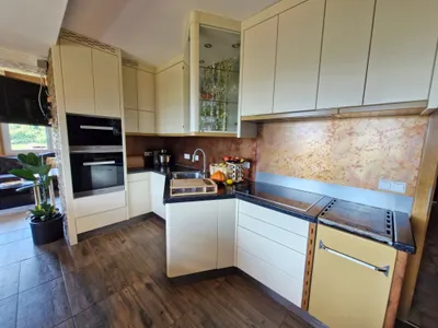 8-Zimmer-Haus kaufen in Klagenfurt Land – 270 m², € 680.000 – Bild 6 von 52