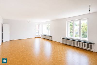 SCHÖNE 2 - ZIMMER DACHGESCHOSS - TERRASSENWOHNUNG / NÄHE SCHÖNBRUNN