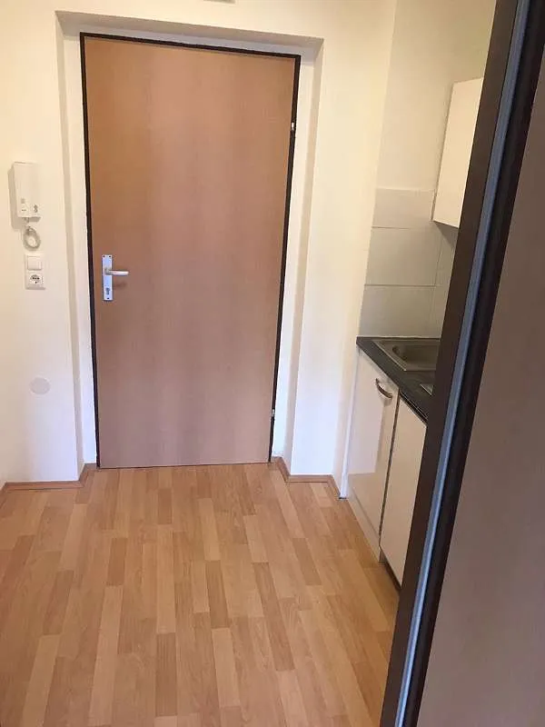 Uni Wohnung !!! - Ansicht 2