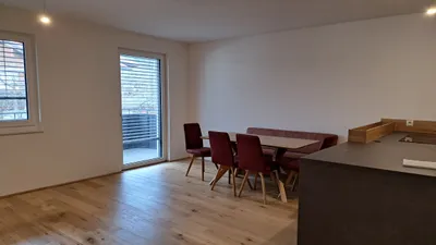 4-Zimmer-Wohnung mieten in Kufstein – 101 m², € 1.950 – Bild 2 von 8