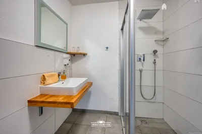 Gewerbeimmobilie kaufen in Vöcklabruck – 1 480 m² – Bild 41 von 54
