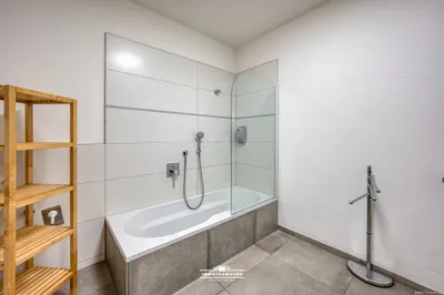 Gewerbeimmobilie kaufen in Vöcklabruck – 1 480 m² – Bild 26 von 54