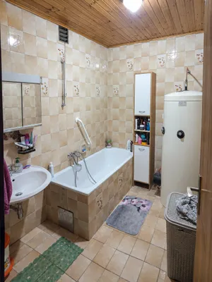 9-Zimmer-Gewerbeimmobilie kaufen in Bruck an der Leitha – 230 m², € 399.000 – Bild 14 von 23