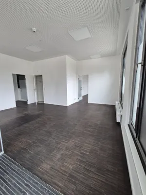 3-Zimmer-Gewerbeimmobilie mieten in Graz – 66,87 m², € 962 – Bild 2 von 6