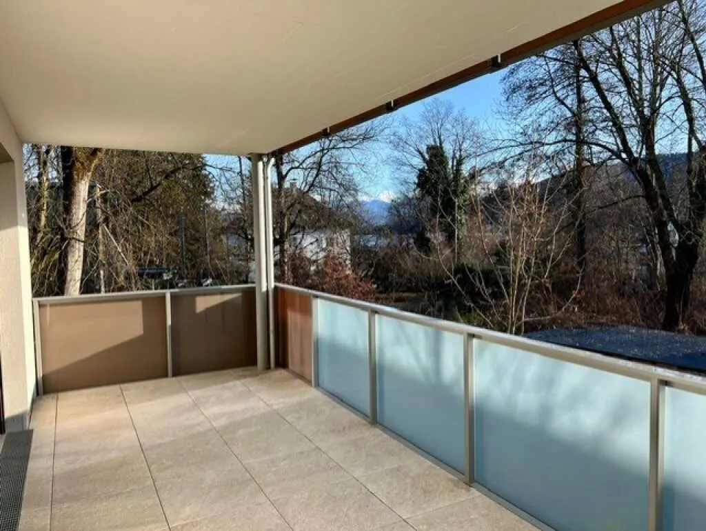 Seenahe 2-Zi.-Wohnung mit 18m² Balkon, Krumpendorf