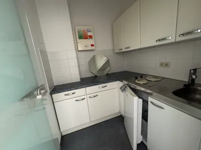 7-Zimmer-Gewerbeimmobilie mieten in Graz – 187 m², € 10 – Bild 11 von 12
