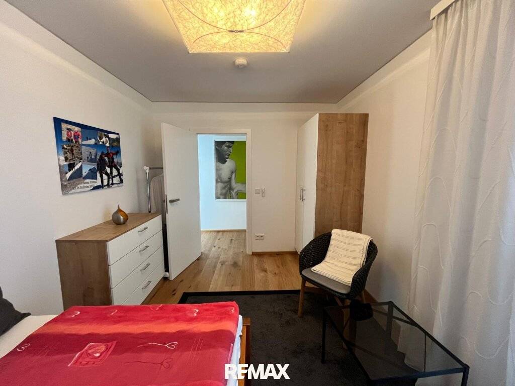 TRAUMWOHNUNG mit zwei Balkonen und TG-Platz in TOP-LAGE! Zweitwohnsitz möglich! - Ansicht 3