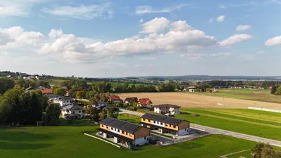 5-Zimmer-Haus mieten in Vöcklabruck – 138 m², € 1.700 – Bild 2 von 15