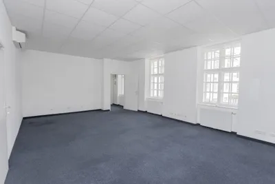 Gewerbeimmobilie mieten in Wien – 126 m², € 1.890