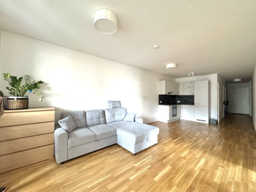 3-Zimmer mit Loggia in Ruhelage, Wien