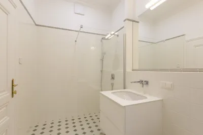 5-Zimmer-Wohnung mieten in Wien – 144,4 m², € 2.400 – Bild 26 von 29