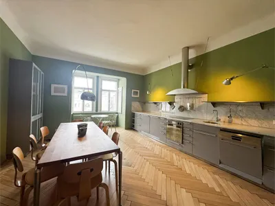 7-Zimmer-Wohnung mieten in Salzburg Stadt – 222 m², € 2.850 – Bild 2 von 18
