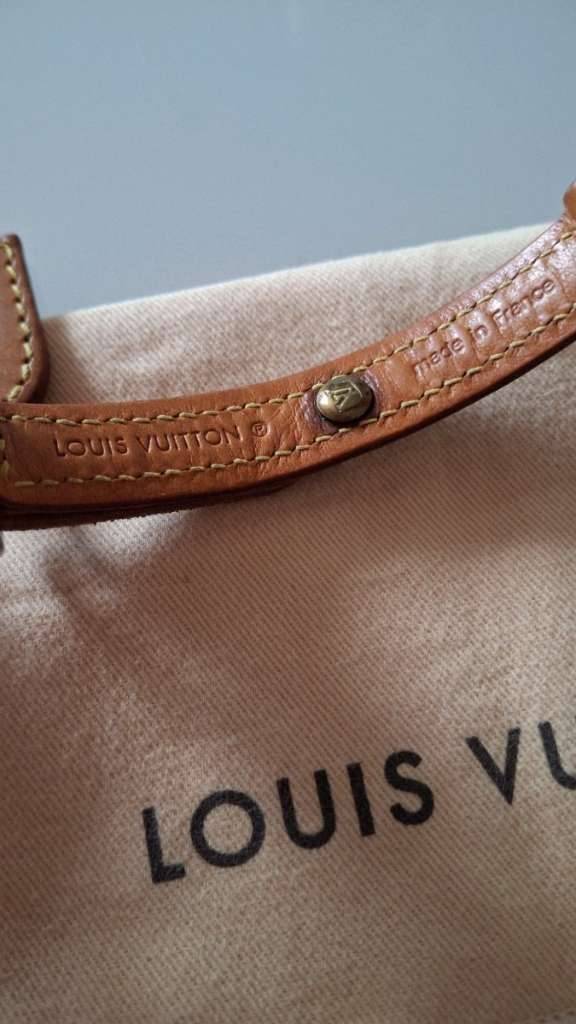 Louis Vuitton Hundehalsband,  160,- (5020 Salzburg) - willhaben