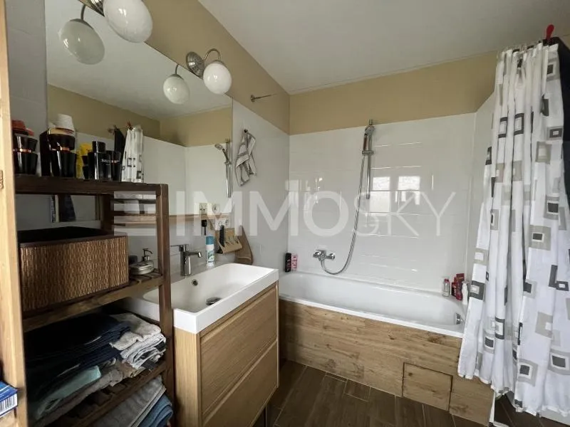 2 Wohneinheiten! Garten, Terrasse, Carport inklusive! - Widok 3