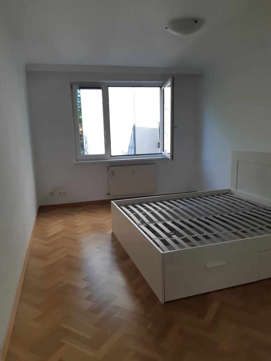 Helle und großzügige 2-Zimmer Wohnung im Ursulinenhof – pohled 3