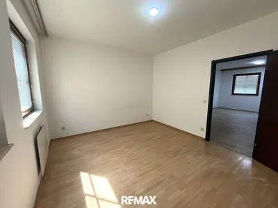 2-Zimmer-Wohnung kaufen in Horn – 62,85 m², € 79.000 – Bild 4 von 9