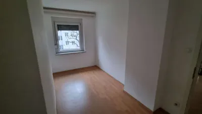 4-Zimmer-Wohnung kaufen in Graz – 90 m², € 179.000 – Bild 5 von 8