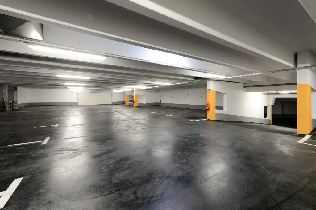 PROVISIONSFREI! Tiefgaragenstellplatz in der Pelzgasse 3
