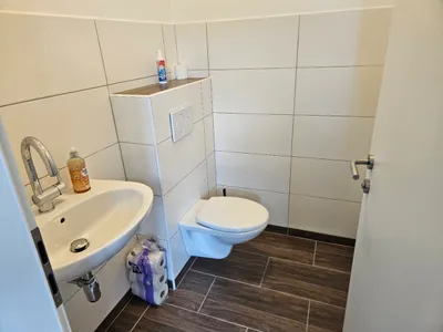 2-Zimmer-Gewerbeimmobilie mieten in Amstetten – 40 m², € 500 – Bild 6 von 7