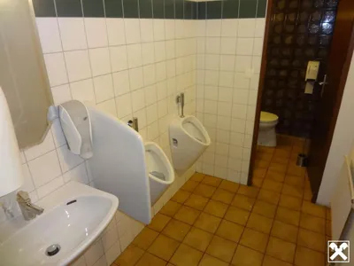 2-Zimmer-Gewerbeimmobilie mieten in Neunkirchen – 132 m², € 1.150 – Bild 10 von 12