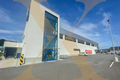 Gewerbeimmobilie mieten in Linz Land – 1 545 m²