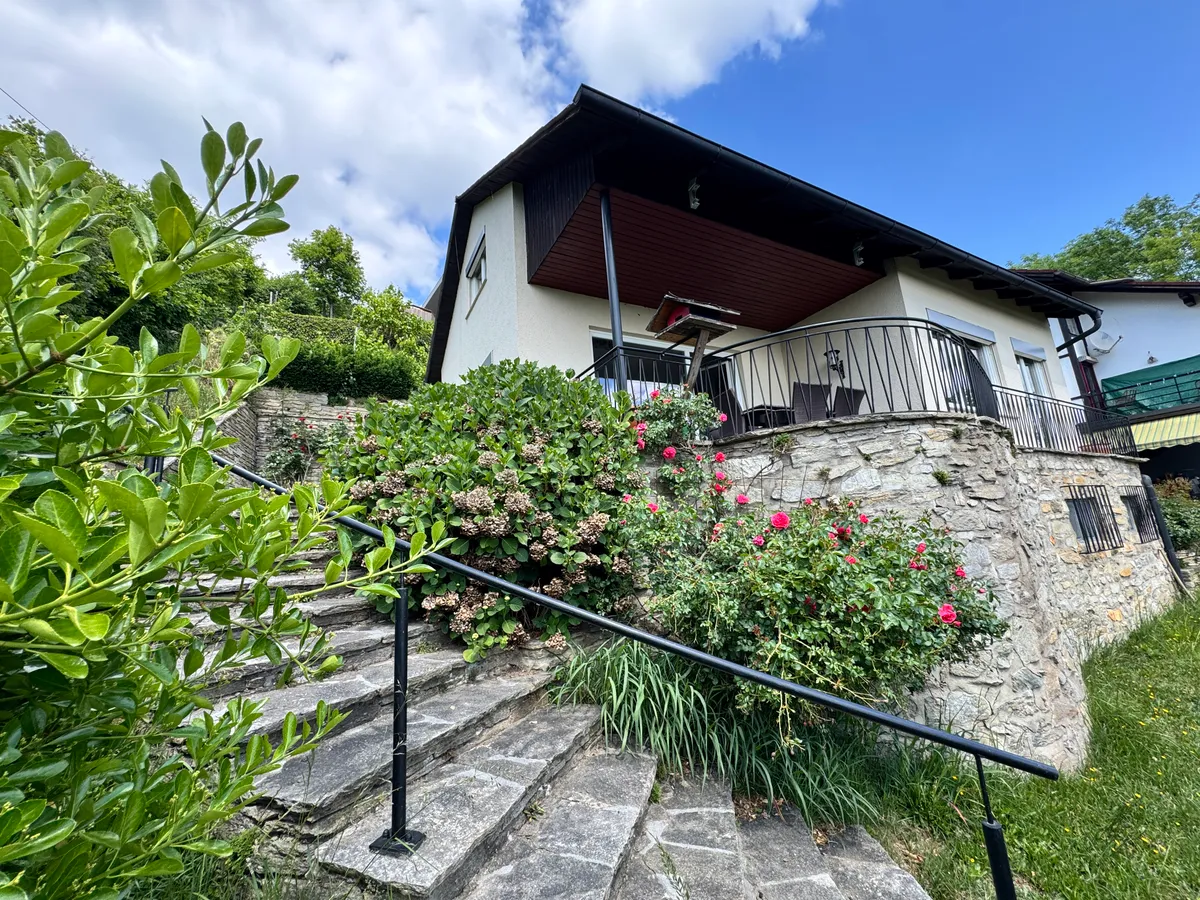 Charmantes Wohlfühlhaus am Ring in Hartberg - ca. 89 m² mit traumhaftem Panoramablick - Ansicht 3