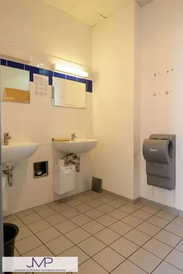 10-Zimmer-Gewerbeimmobilie mieten in Wien – 832 m², € 10.814 – Bild 9 von 25