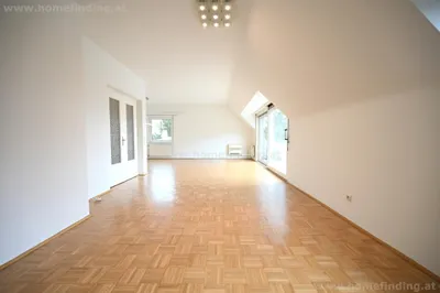 schöne Terrassenwohnung mit Indoor-Pool + Garage – Bild 2