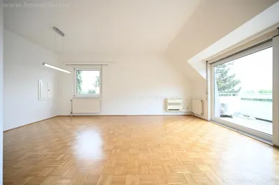 schöne Terrassenwohnung mit Indoor-Pool + Garage – Bild 3