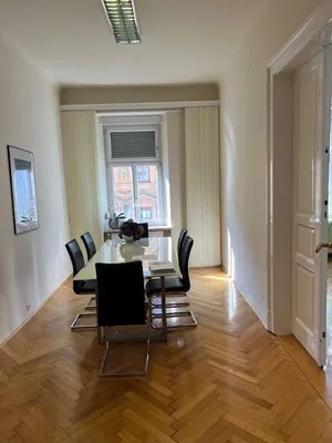 6-Zimmer-Wohnung mieten in Graz – 213 m², € 2.600 – Bild 4 von 9
