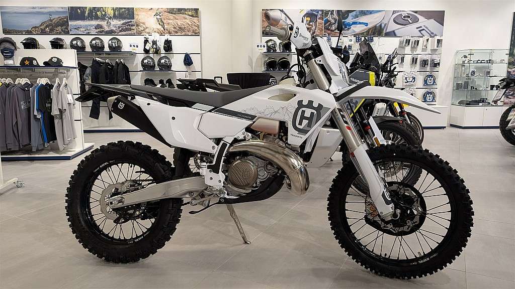 Husqvarna TE 300 PRO MY2025 - AKTIONSPREIS! Enduro