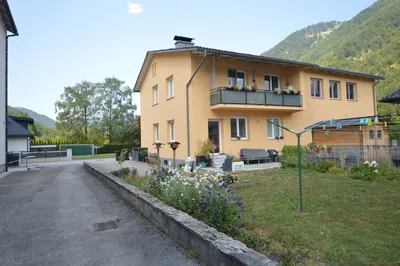 8-Zimmer-Wohnung kaufen in Amstetten – 188 m², € 198.000 – Bild 1 von 12