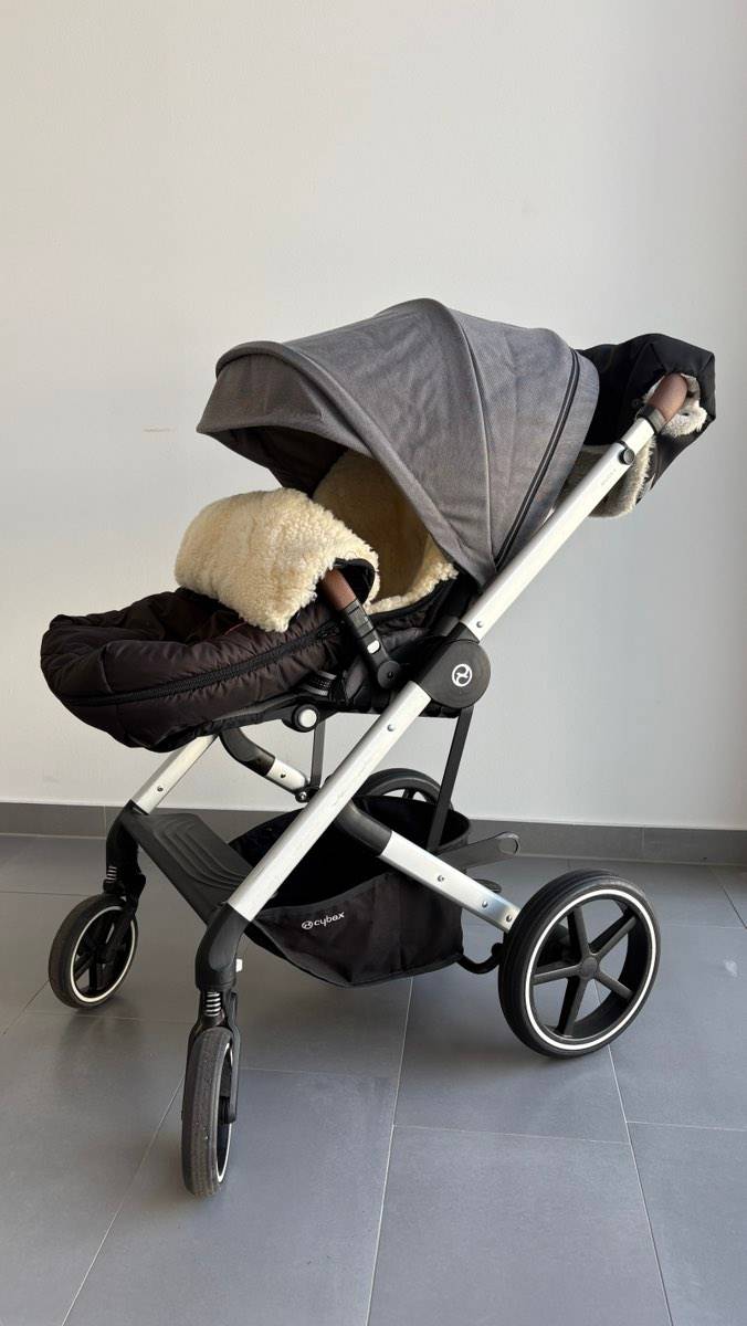 Cybex Balios S Kinderwagen mit Kaiser Lammfellsack,  200,- (1210 Wien) -  willhaben