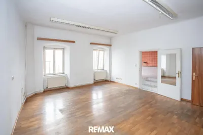 8-Zimmer-Haus kaufen in Krems an der Donau – 242 m², € 649.000 – Bild 11 von 23