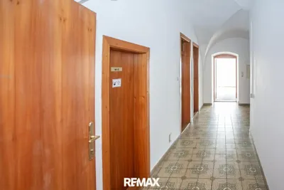 8-Zimmer-Haus kaufen in Krems an der Donau – 242 m², € 649.000 – Bild 7 von 23