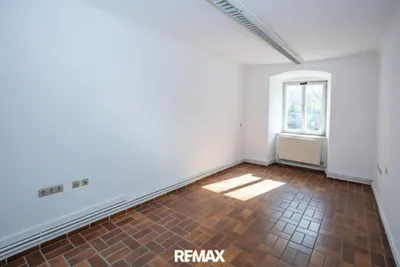 8-Zimmer-Haus kaufen in Krems an der Donau – 242 m², € 649.000 – Bild 4 von 23