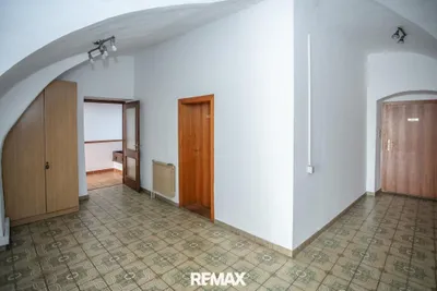 8-Zimmer-Haus kaufen in Krems an der Donau – 242 m², € 649.000 – Bild 6 von 23