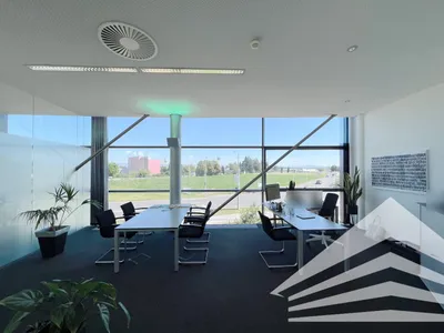 5-Zimmer-Gewerbeimmobilie mieten in Linz Land – 240 m², € 4.985 – Bild 3 von 10