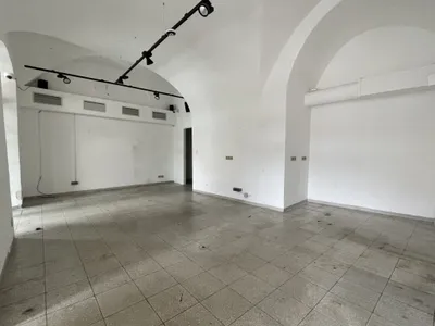 Gewerbeimmobilie mieten in Wiener Neustadt – 63 m², € 742 – Bild 4 von 8