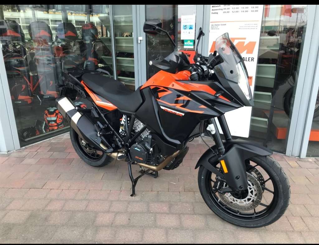 KTM Adventure 1090 Tourer