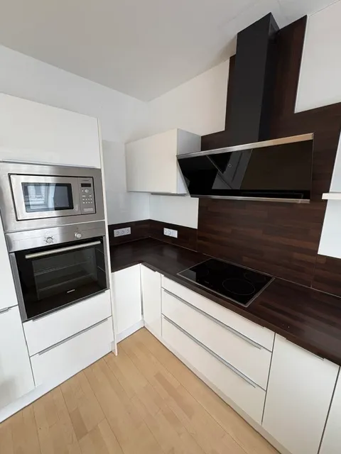 Attraktive Penthousewohnung am Schillerpark - Ansicht 2