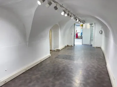 Gewerbeimmobilie mieten in Gmunden – 79 m², € 2.075 – Bild 2 von 8