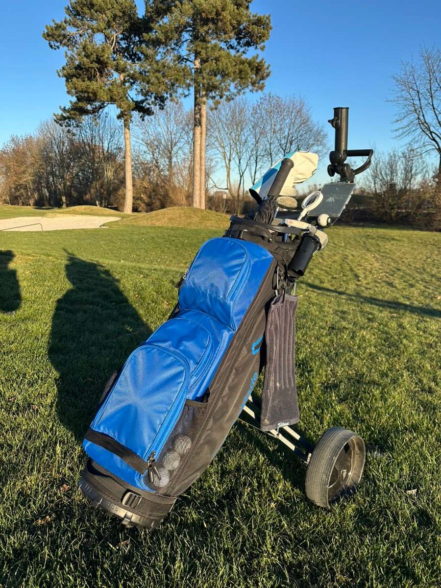 Taylormade Golfbag inkl. Big Max Trolley mit Taylor Made Miscela Schlägersatz und Callaway Driver