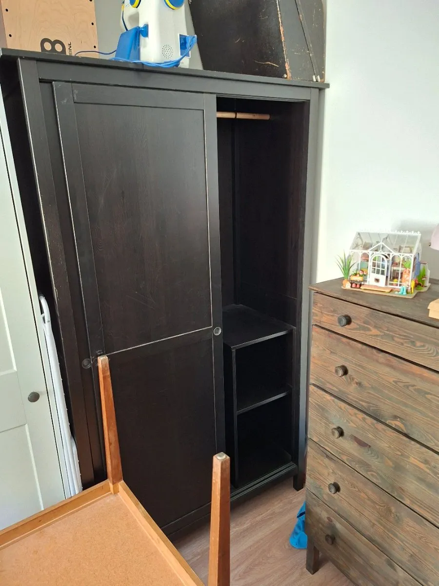 Kasten IKEA Hemnes Kleiderschrank, € 30,- (1020 Wien)